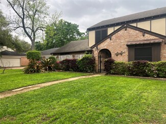 8111 Ivan Reid Dr, Houston, TX 77040