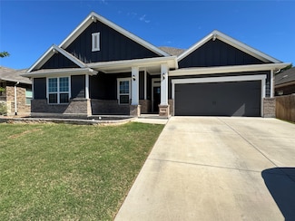 1433 Eagle Nest Dr, Azle, TX 76020