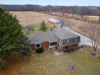 1442 N County Line Rd, Michigan City, IN 46360