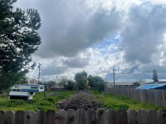 14758 Road 191, Poplar-Cotton Center, CA 93257