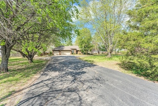 4046 N State Highway Ab, Springfield, MO 65803
