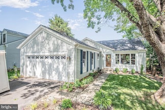 13841 Mustang Hill Ln, North Potomac, MD 20878