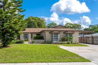 313 E Hillcrest St, Altamonte Springs, FL 32701