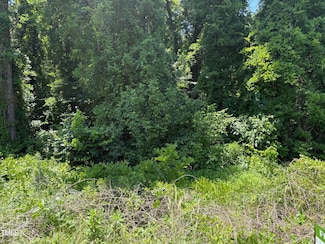 402 Robbins Rd, Durham, NC 27703