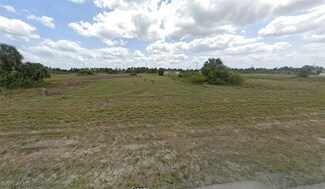 832 Jaguar Blvd, Lehigh Acres, FL 33974