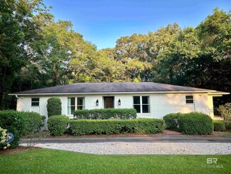 105 Ridgelawn Dr E, Mobile, AL 36608