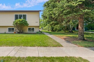 1810 31st Ave S, Fargo, ND 58103