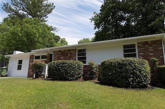 70 Ruzelle Dr SE, Atlanta, GA 30354