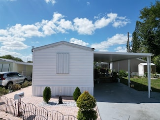 8641 SW 16th Place, Davie, FL 33324
