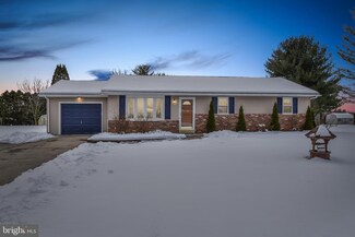 266 Grandview Rd, Hummelstown, PA 17036