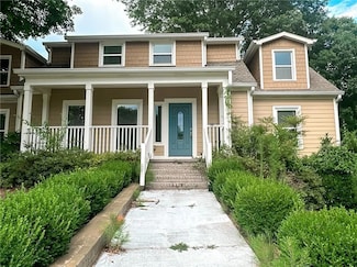 7525 Chaparral Dr, Atlanta, GA 30350