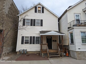 465 5th Ave, Troy, NY 12182