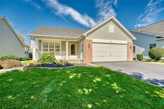 44 Foxtail Ln, North Chili, NY 14514