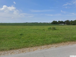 330 N Main St, Camp Point, IL 62320