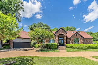 2405 Castle Rock Rd, Arlington, TX 76006