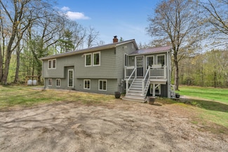 33 Lawrence Rd, Gray, ME 04039