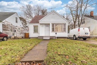 9012 Pierson St, Detroit, MI 48228