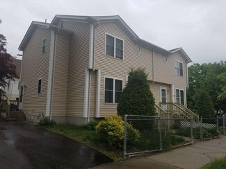 3 Lexington St, Springfield, MA 01107