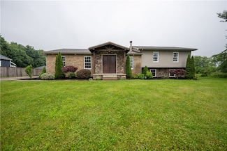 336 Shenango Rd, Beaver Falls, PA 15010