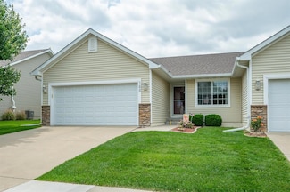 168 SE Sweetgrass Ln, Pleasant Hill, IA 50327