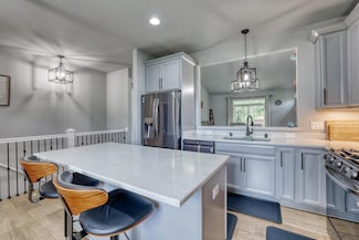 6928 S Weather Edge Cir, Lannon, WI 53046