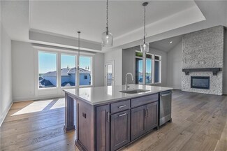 6605 Belmont Dr, Shawnee, KS 66226