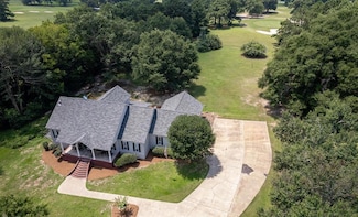 411 Pebble Beach Dr, Eufaula, AL 36027