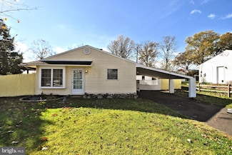19 Goodturn Rd, Levittown, PA 19057