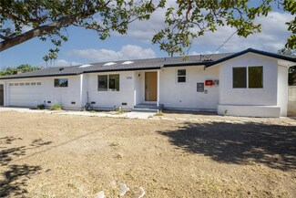 15724 Chase St, North Hills, CA 91343