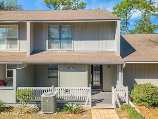 211 Highpoint Dr, Diamondhead, MS 39525