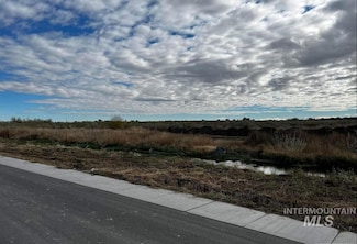 1599 Clear Creek Loop, Twin Falls, ID 83301