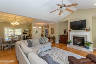 95 Glen Cove Ln, Seven Lakes, NC 27376
