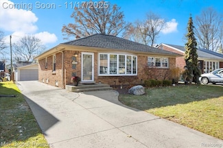 2180 Derby Rd, Birmingham, MI 48009