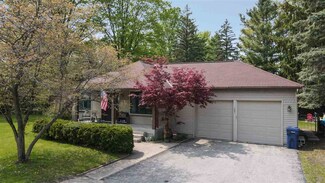 1021 Old Tannery Creek, Petoskey, MI 49770