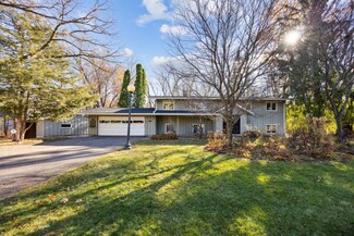 766 Arbogast St, Saint Paul, MN 55126
