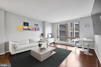 1260 21st St NW Unit 706, Washington, DC 20036