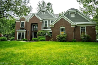 18447 Whitemarsh Ln, Strongsville, OH 44149