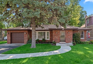 8011 Lawler Ave, Burbank, IL 60459