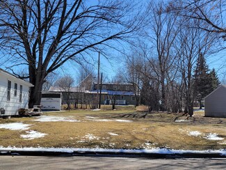818 5th St SW, Pipestone, MN 56164