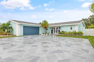 5690 Bayview Dr, Seminole, FL 33772