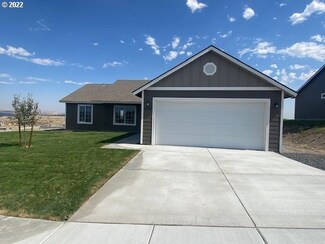 2719 Thrush St, Umatilla, OR 97882