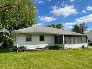 4484 Grimsby Rd, Columbus, OH 43227
