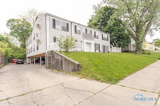 2340 Torrey Hill Dr, Toledo, OH 43606