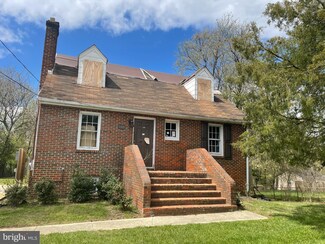 4809 N Barnaby Ln, Temple Hills, MD 20748