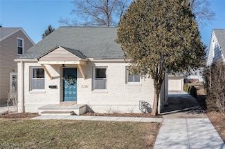 478 Huntmere Dr, Bay Village, OH 44140