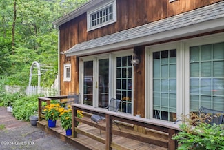430 Riversville Rd, Greenwich, CT 06831