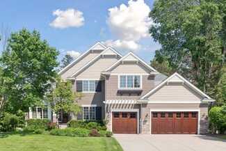 6951 Highover Dr, Chanhassen, MN 55317