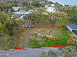 103 E Azalea Dr, Long Beach, MS 39560
