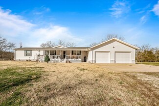 5453 Flat Creek Rd, Cape Fair, MO 65624