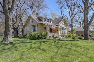 8620 W 80th St, Overland Park, KS 66204